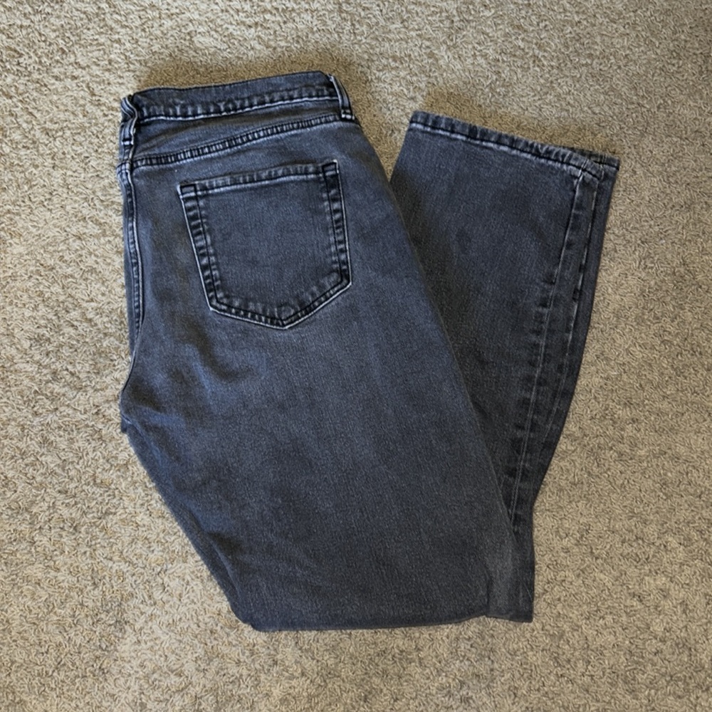 Grey washed jeans. Amazon Essentials Mens athletic-fit stretch jeans